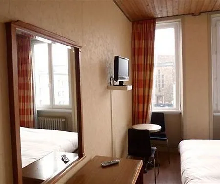 Le Regent Hotell 2*